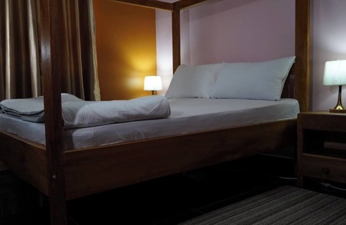 Jinja Cama Y Desayuno | Kamfart Safari Lodge