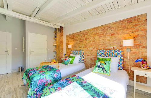 Gdynia Hostal | Kamienica Gdynia hotelowe komfortowe łóżka, plaża Orłowo molo