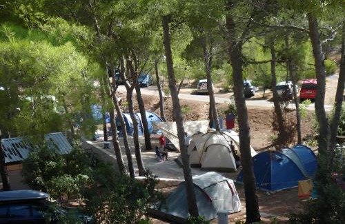 Hvar Otro | Kamp Vira Pitches