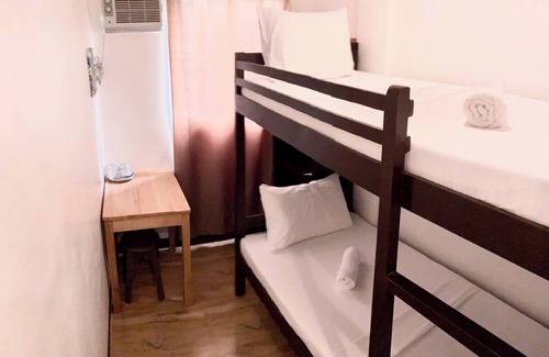 Buhangin Cama Y Desayuno | Kampotel Davao