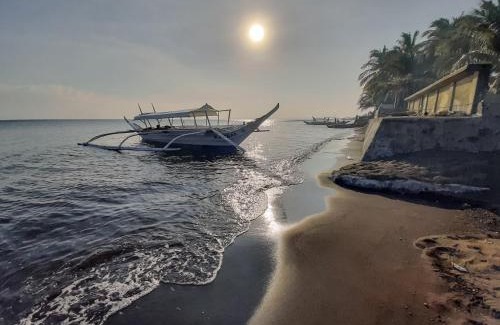 Lemery Hotel | Kampupot Beach Houses