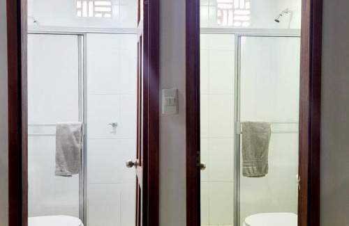 Leticia Casa | Kanaq Hotel Tours