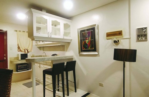 Balibago Apartamento | Kandi Suites 2BR with private Jacuzzi