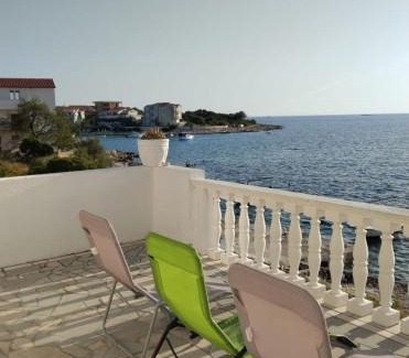 Dvornica Apartamento | Kanica seaside apartment Roko 10 m from sea