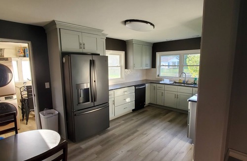 Brevard Casa | Kanto House - Large Deck and Fenced in Yard - In Town - Pets OK