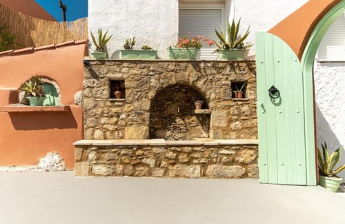Malathyros Casa | Kantoni traditional house