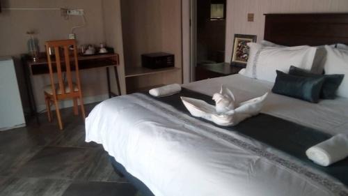 Palapye Cama Y Desayuno | Kanyi GuestHouse