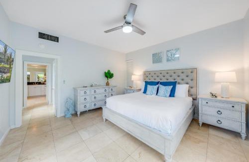 Napili Casa | Kapalua Bay Villas 20G4 · KBV 20G4 Updated OceanFront for Whale