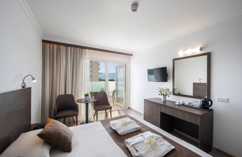 Limassol Hotel | Kapetanios Limassol Hotel