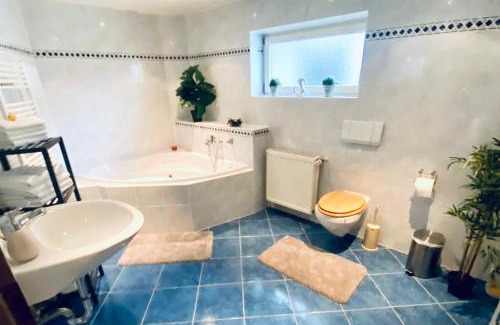 Graal Mueritz Casa | KAPITÄNS HUS 1 - Sauna, großer Garten, 400m zum Strand