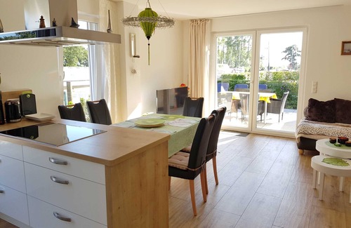 Ueckeritz Apartamento | Kapitänsresidenz - House directly on the water - 2 bathrooms - WLAN - Kapitänsresidenz