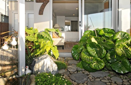 Pukerua Bay Cama Y Desayuno | Kapiti Waves Beach Retreat