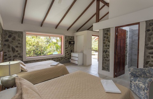 Manuel Antonio Hotel | Karahe Beach Hotel