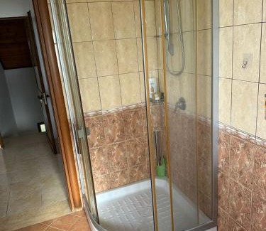 Preze Apartamento | Karaj Apartments