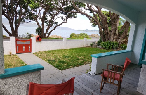 Wellington Casa | Karaka Bay Cottage - Waterfront 3 dormitorios Bach o casa de vacaciones