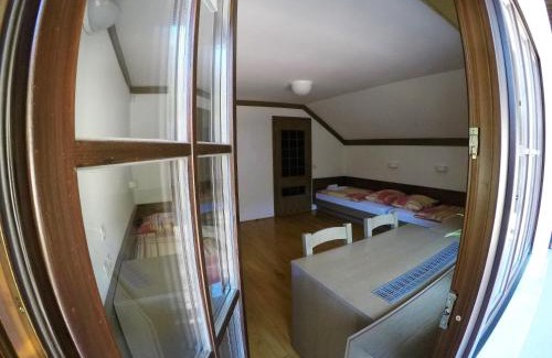 Trzic Cama Y Desayuno | Karami Mountainhouse