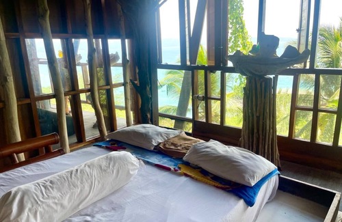 Cisolok Casa | Karang Aji Beach Villa