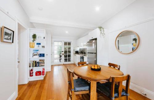 Central Mudgee Casa | 'Kareela & Kialla Cottages' Charming Family Getaway