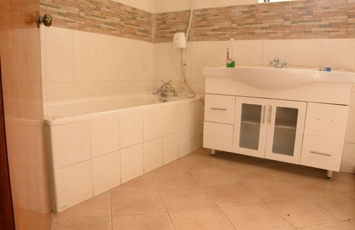 Nairobi Hotel | Karen Bomas Inn