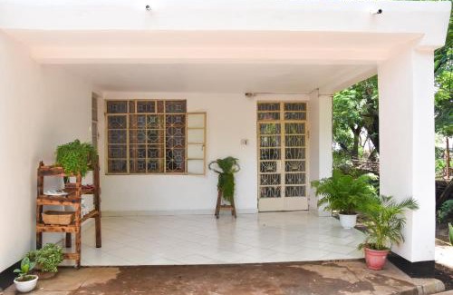 Moshi Casa | Karibu Africa Home