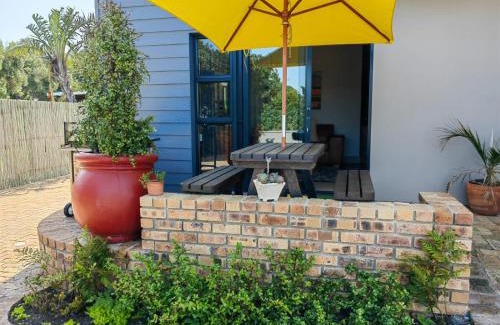 Hermanus Apartamento | Karibu Self-catering Accommodation