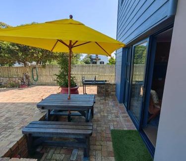 Hermanus Apartamento | Karibu Self-catering Accommodation