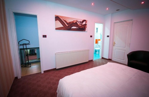 Bucharest City-Centre Apartamento | Karma Luxury Room