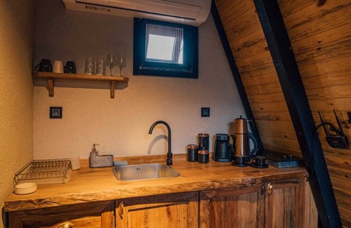 Sirinsulhiye Chalet De Esquí | KARMATTE BUNGALOW