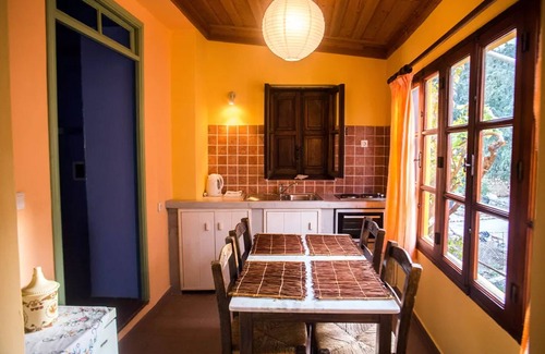 Megisti Apartamento | Karnayo Traditional Houses