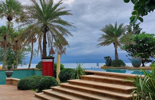 Karon Apartamento | Karon Beachfront Apartment 703