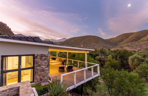 Calitzdorp Casa | Karoo Mountain River House