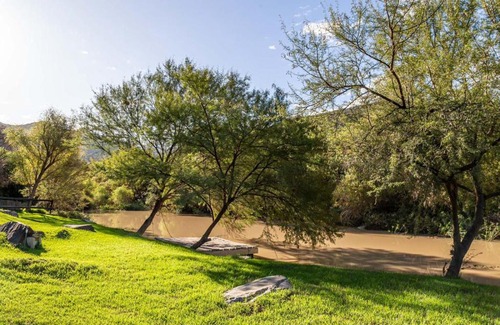 Calitzdorp Casa | Karoo Mountain River House