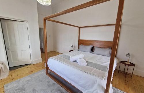 Ladismith Casa | Karoocible