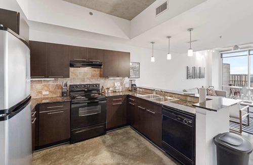 Second Street District Apartamento | Kasa | Austin | Awe-inspiring 1BD/1BA 2nd Street District Apartment