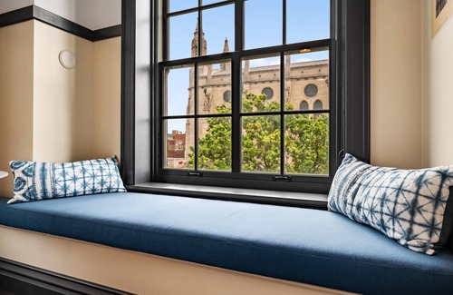 East Liberty Apartamento | Kasa Accessible Studio in the Heart of Steel City The Maverick