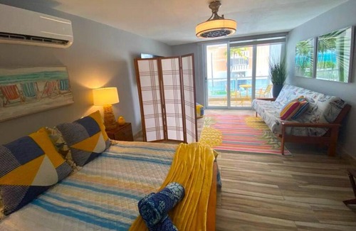 Condado Apartamento | Kasa Balcony View