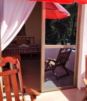 Casamance Cama Y Desayuno | KASA BOUBAK avec cuisine extérieure à 50 M DE LA PLAGE