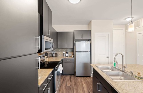 Northeast Dallas Apartamento | Kasa | Dallas | Spacious 2BD/2BA Downtown Apartment