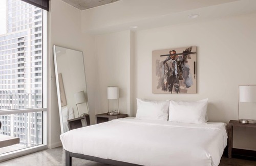 Second Street District Apartamento | Kasa | Austin | Fascinating 1BD/1BA 2nd Street District Apartment