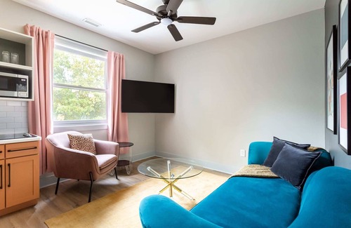Dilworth Apartamento | Kasa | Relaxing retreat with unique, imaginative decor | Charlotte