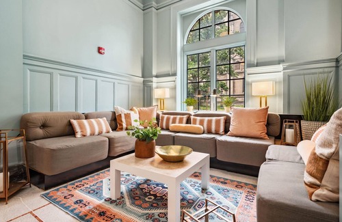 East Liberty Apartamento | Kasa See a Show at Kelly Strayhorn Theater The Maverick