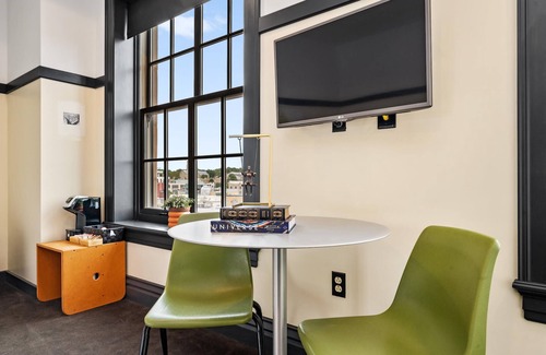 East Liberty Apartamento | Kasa Trendy Studio Steps to Bakery Square The Maverick