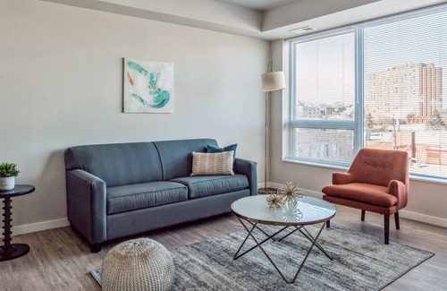 Lowry Hill East Apartamento | Kasa | Welcoming 2 BD + Onsite Gym Access | Minneapolis