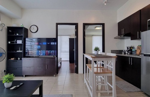 Ugong Condominio | Kasara C5 Pasig 2BR 2BA WowHigh Corner Spectacular Views Arcovia SM Tiendesitas