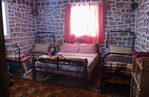 Taourirte Cama Y Desayuno | Kasbah Imini Restaurant & Hotel