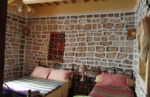 Taourirte Cama Y Desayuno | Kasbah Imini Restaurant & Hotel