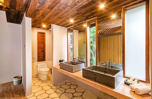 Batubelig Hotel | Kashantee Village