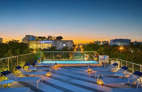 City Center Hotel | Kaskades Hotel South Beach