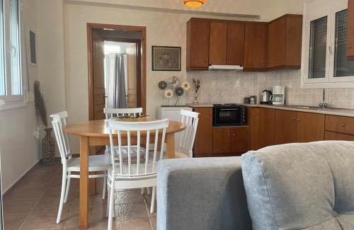 Karpenisi Apartamento | Katerina's Sea View House B
