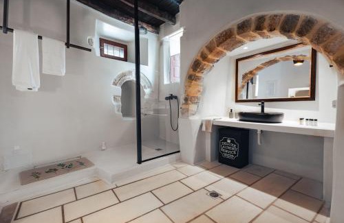 Naxos Apartamento | Katharsis Palace 15th Century Art Hotel at Naxos Old Town III